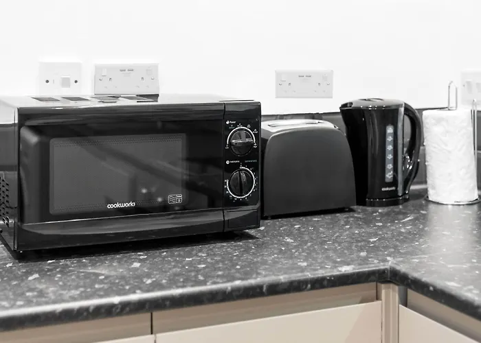 Luxe Apartment - Rowley Regis - Parking - Top Rated - Netflix - Wifi - 49Bg