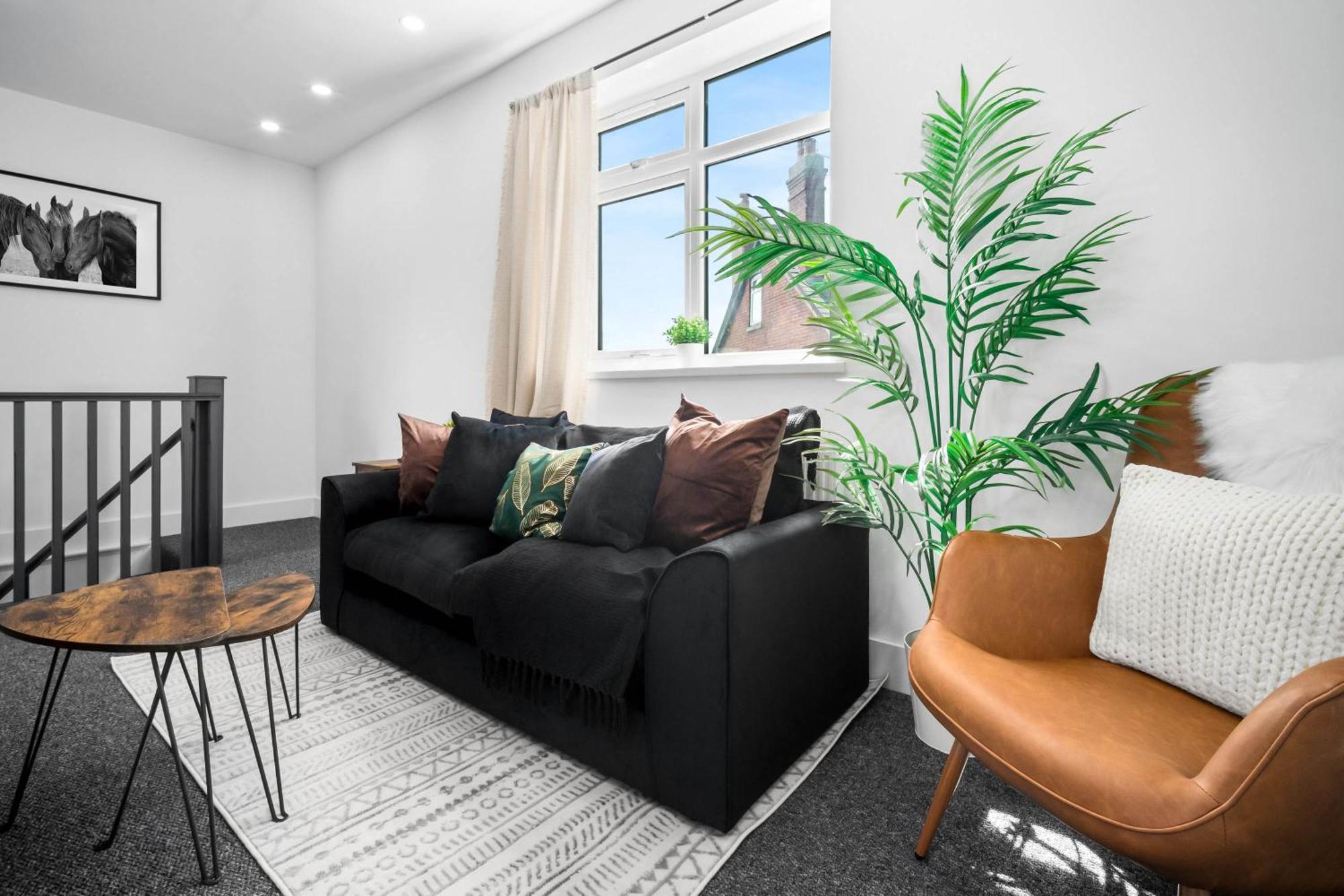 Apartment Luxe - Rowley Regis - Parking - Rated - Netflix - Wifi - 49bg *