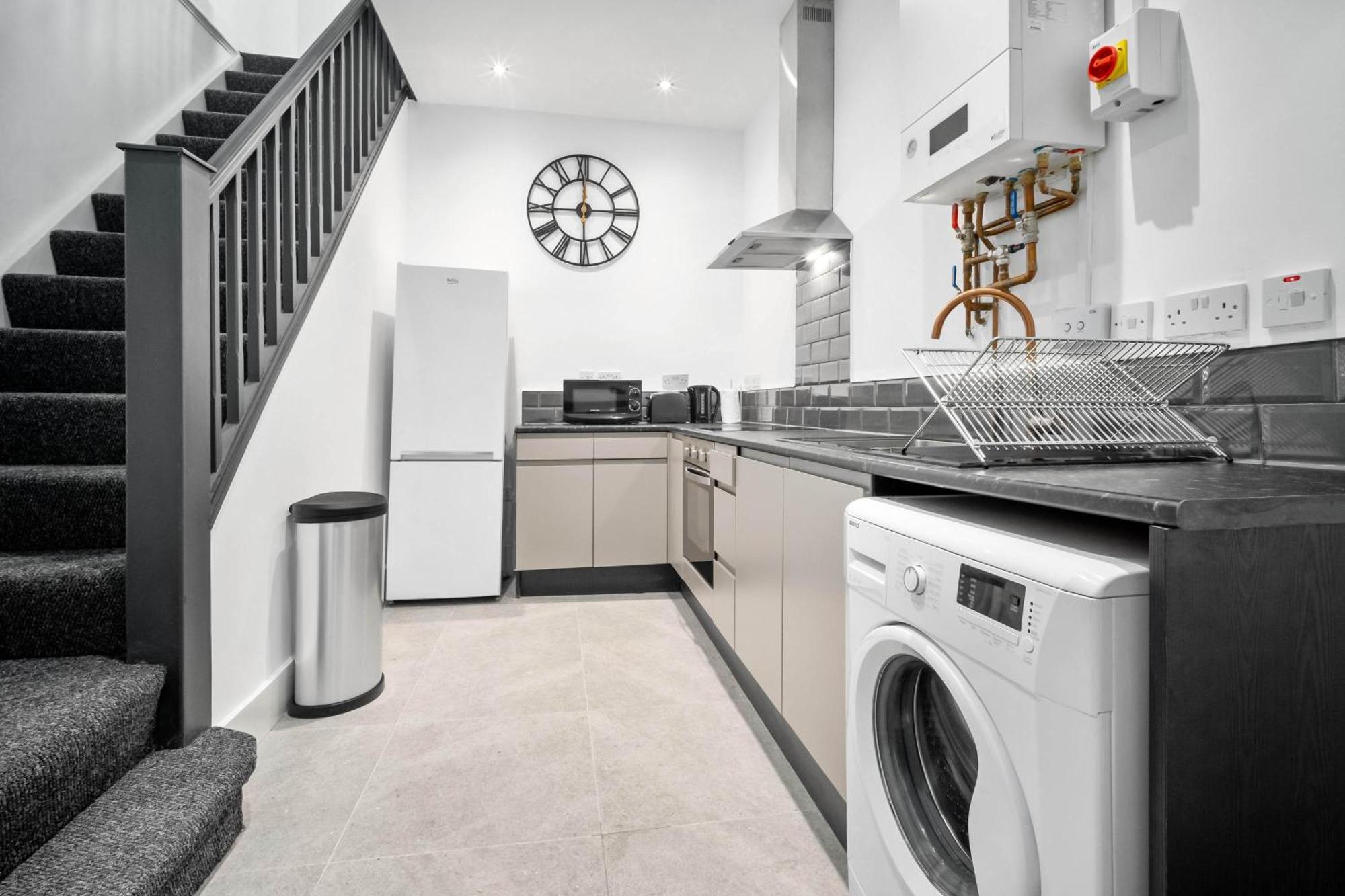 Luxe - Rowley Regis - Parking - Rated - Netflix - Wifi - 49bg Apartment *